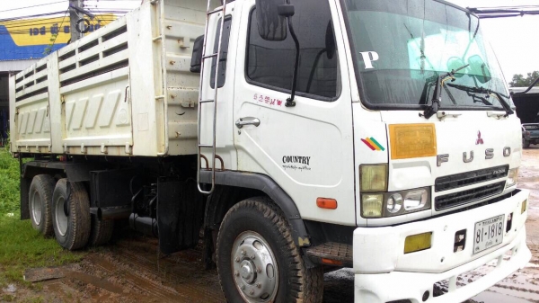 ขาย มิตซู ฟูโซ่ M6 ปี 49 พร้อมใช้ครับ