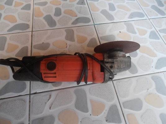 เครื่องเจียหัวหมู MAKTEC 4 นิ้ว