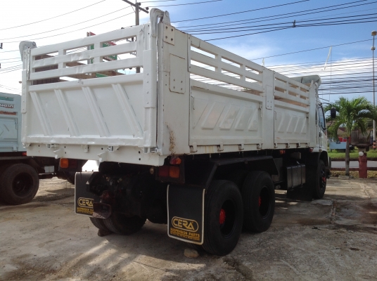 ขายสิบล้อดั้ม 270 ยูโรทู