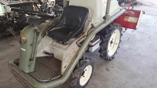 รถพรวนดิน yanmar AR100 รหัสสินค้า R-1 ดีเชลถูกๆๆๆ 54000 บาท รถพรวนดิน yanmar AR100 รหัสสินค้า R-1 ดีเชลถูกๆๆๆ 54000 บาท