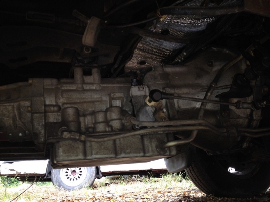 ขาย รถตู็TOYOTA SUPER CUSTOM  เครื่อง 3S  2,000 cc.  ออโต้  กระจกไฟฟ้า