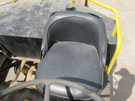 ขาย 3ล้อเหล็ก(MACADAM) R2 มือสองนำเข้าจากญี่ปุ่น ขายพร้อมชุดแจ้งจำหน่าย ขาย 3ล้อเหล็ก(MACADAM) R2 มือสองนำเข้าจากญี่ปุ่น ขายพร้อมชุดแจ้งจำหน่าย