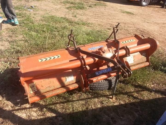 ขายโรตารี่ ใสกับรถไถ L4708 สภาพพร้อมใช้งาน สนใจโทร 090-8588220คุณนะ 093-3258446คุณบิว หรือเข้าดูสินค้าอื่นๆได้ที่ www.truck.in.th/498 หรือเพจFacebook ณรงค์ ซื้อขายรถมือสอง (เว็บไซต์ส่วนตัว) หรือFacebook ตลาดรถมือสอง คุณนะ