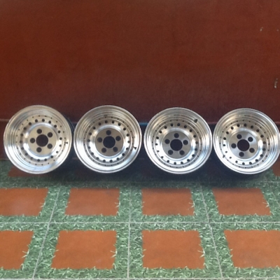 ล้อหยดน้ำ 5 รู 114.3 ขอบ 15 สวยๆครับ