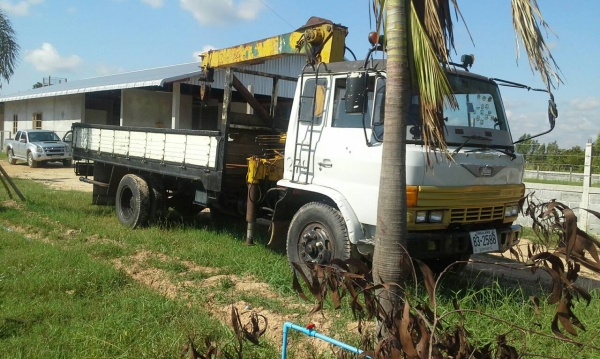 ขายด่วน หกล้อ HINO KL300 ติดเครนสามตัน พ่วงมาลัยเพาเวอร์ คัชชีสวย เครื่องEH100 สภาพพร้อมใช้งานภาษีเต็ม
