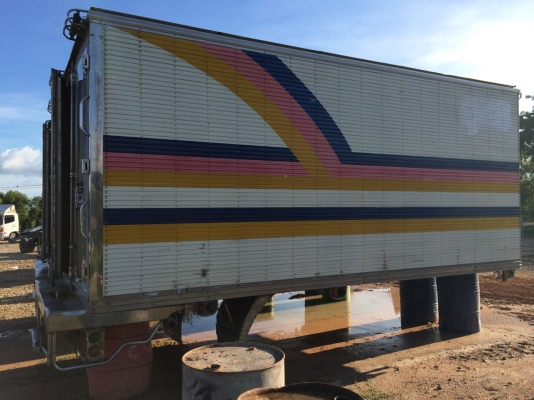 ู้ตู้เปียก6ล้อ..ยาว5.50ม.สแตนเลส ขายลูกละ50000. สภาพสวย...พร้อมใช้ มี3ลูก..สภาพเหมือนกัน