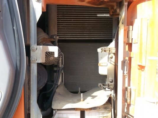 แบคโฮ Hitachi ZX135US #HCM1SC00T00069546 รถนำเข้าจากญี่ปุ่น รถสวยสภาพดี ไม่เคยใช้งานในไทย ติดต่อ ใหม่ 061-4194022