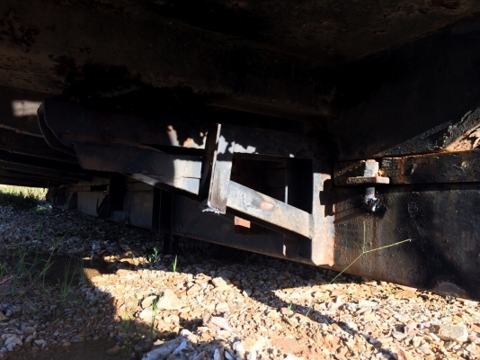 กระบะดั้ม10ล้อ ตามสภาพ..มีกระบะ คัสซีเทียม กระบอกยก ปั้มปั่น