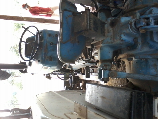 ขายรถไถ FORD 6610 เสื้อลาย ปั้มกลม ไอดีโต เครื่องปั้มดี หางสามดันหน้า เอกสารสัญญาซื้อขาย