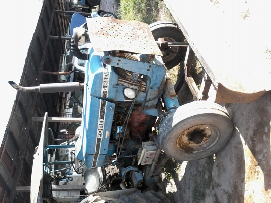 ขายรถไถ FORD 6610 เสื้อลาย ปั้มกลม ไอดีโต เครื่องปั้มดี หางสามดันหน้า เอกสารสัญญาซื้อขาย