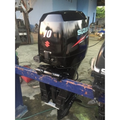 ขายเครื่องยนต์เรือ Suzuki 70แรงม้า 4จังหวะ มือสองจากญี่ปุ่น