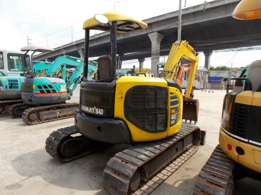 มาใหม่อีกแล้ว รถขุด ขนาด 40 KOMATSU PC40MR-2