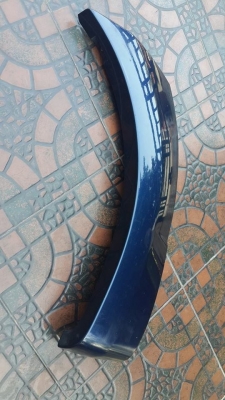 โปร่งกาบข้าง Toyoto wish ชิ้นล่างหลังซ้ายตัวติดกันชนหลัง