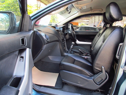 ฟรีดาวน์ 10,000 ออกรถ MAZDA BT-50 PRO 2.2 HI-RACER MT ปี2012