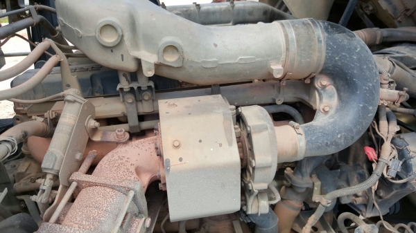 รถนิสสัน 10 ล้อดั้ม WM454M  320 แรงม้า. ปี 49.  ( ขาย แม่ , ลูก )     สนใจติดต่อ  081 - 6079515