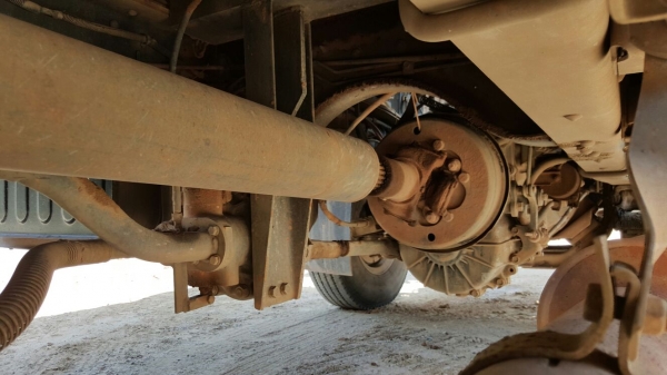 รถนิสสัน 10 ล้อดั้ม WM454M  320 แรงม้า. ปี 49.  ( ขาย แม่ , ลูก )     สนใจติดต่อ  081 - 6079515