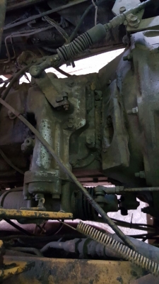 รถ ยิงปูน. ( นิสสัน ) 10 ล้อ UD / CWM430M / 290 แรงม้า. ปี 48.    สนใจติดต่อ  081 - 6079515