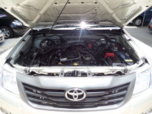 ออกรถ 15,000 วีโก้ ปี2013 ติดLPG สนใจโทรเลย 086-038-9416