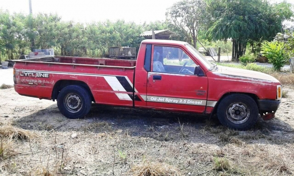 ไซโคลนตอนเดียว รถบ้านมือเดียวตั้งแต่ป้ายแดง รถไม่เคยทำสี เดิม ๆ บาง ๆ แห้ง เครื่องดีแอร์เย็น พร้อมใช้