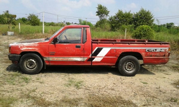 ไซโคลนตอนเดียว รถบ้านมือเดียวตั้งแต่ป้ายแดง รถไม่เคยทำสี เดิม ๆ บาง ๆ แห้ง เครื่องดีแอร์เย็น พร้อมใช้