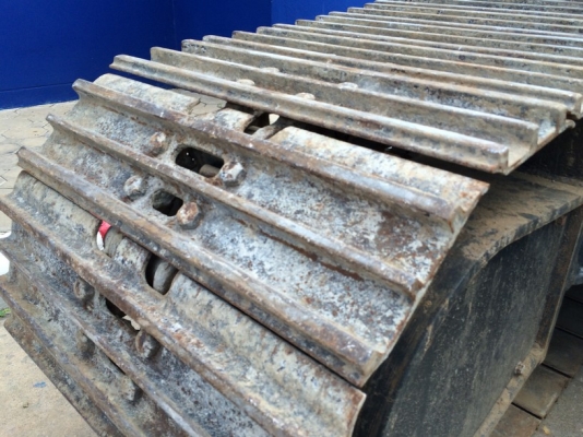 SK200-8-YN12-58413-YR2010 -3417 Hr ใบแทร็ค 70 ถึงไทยแล้วครับ