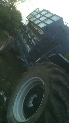 ขายเครื่องสีข้าวสภาพสวยพร้อมลุยงานใส่รถไถ