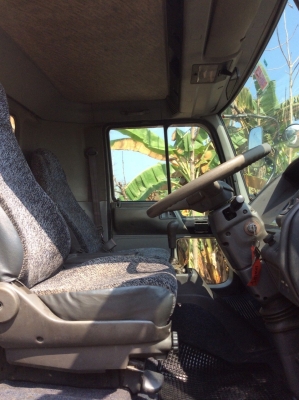 HINO6ล้อFCยาว 5.5 ม.ช่วงล่างใหญ่ เกียร์ใหญ่ เครื่อง 160 แรง  พวงมาลัยพาว์เวอร์ กระจกไฟฟ้า ขาย 420,000บาท ศุภากร 081-1903107 , 081-4252943