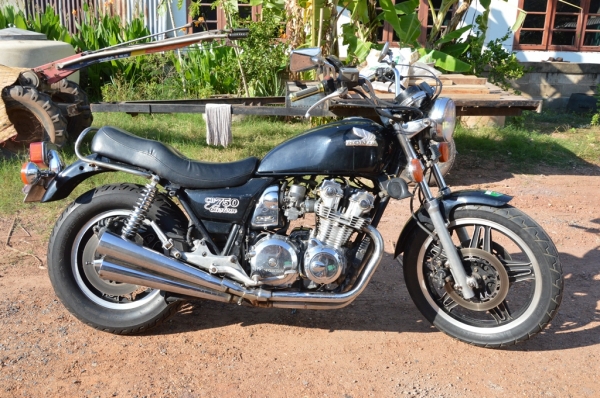 ขาย Honda CB750Custom ทะเบียนแท้  พร้อมโอน ภาษี 59