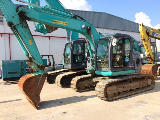 SK135SR-1ES-YY04-07957-YR2006-3952 ชม. ถึงไทยแล้วครับ สวย ๆ ไม่แพง