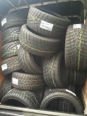 ยางใหม่ toyo r1r   และ c1s  ด่วนๆ