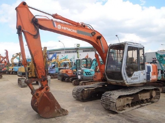 ขายรถแบคโฮ HITACHI EX100-2 สภาพสวยพร้อมใช้งาน รถนอกนำเข้าเองจากญี่ปุ่น มีVDOการทำงานครับ