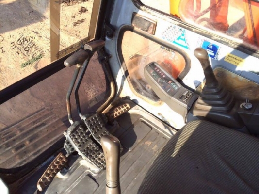 ขายรถแบคโฮ HITACHI EX100-2 สภาพสวยพร้อมใช้งาน รถนอกนำเข้าเองจากญี่ปุ่น มีVDOการทำงานครับ