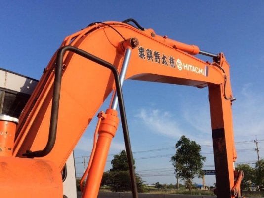 ขายรถแบคโฮ HITACHI EX100-2 สภาพสวยพร้อมใช้งาน รถนอกนำเข้าเองจากญี่ปุ่น มีVDOการทำงานครับ