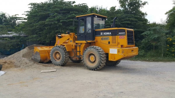 ขายรถตักล้อยาง XGMA รุ่น.KG932.lll ดิสเบรคหน้า หลัง 2 เพลา ใช้งานแค่ 3400 ช.ม เครื่อง ปั้มดี ราคา.750000 ต่อรอง สนใจรีบจองด่วน