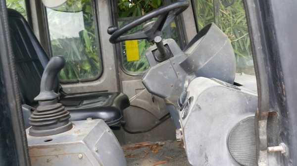 ขายรถตักล้อยาง XGMA รุ่น.KG932.lll ดิสเบรคหน้า หลัง 2 เพลา ใช้งานแค่ 3400 ช.ม เครื่อง ปั้มดี ราคา.750000 ต่อรอง สนใจรีบจองด่วน