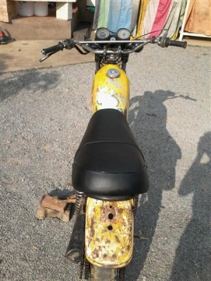 ขาย DT100 มีเล่มไม่มีชุดโอนภาษีขาดเครื่องดีรถเดิมแห้งๆคันสตาร์ทคันเกียร์โครงไม่เชื่อมเหมาะเอาไปปั้นต่อ ขาย 8900 บาท