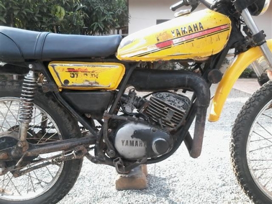 ขาย DT100 มีเล่มไม่มีชุดโอนภาษีขาดเครื่องดีรถเดิมแห้งๆคันสตาร์ทคันเกียร์โครงไม่เชื่อมเหมาะเอาไปปั้นต่อ ขาย 8900 บาท