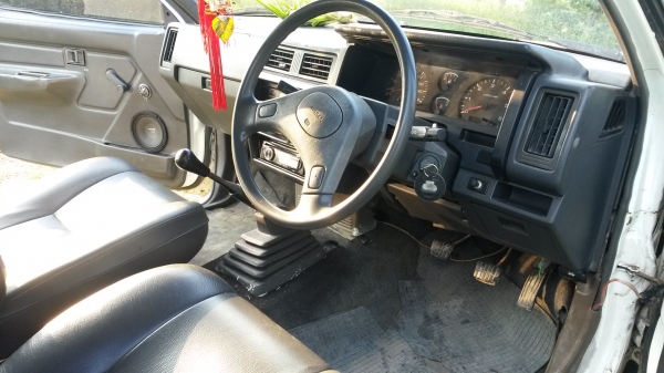 ขายกระบะนิสสัน Big M