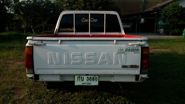 ขายกระบะนิสสัน Big M