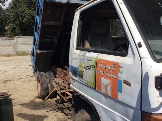 รถ 6 ล้อ TOYOTA L85 แรง หัว NKR ISUZU ดั้ม 3 คิว