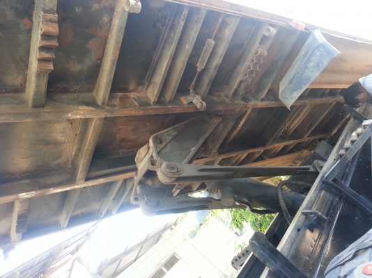 ขายไอ้หลง TURBO เกียร์เดิม10เกียร์ 2เพลา ช่วงล่างเดิมๆ