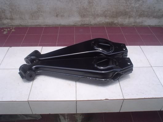 ต้องการขาย อาร์มหน้า VW T3 syncro