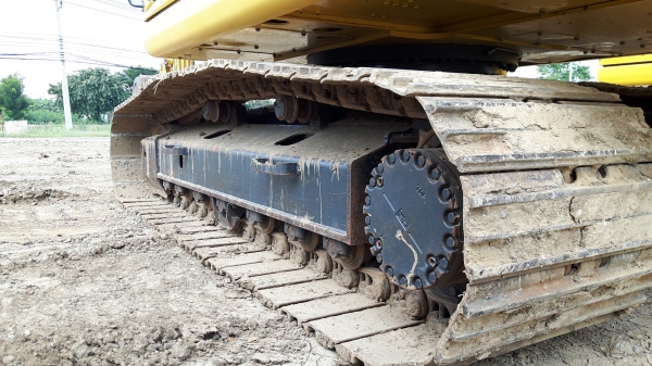 KOMATSU  PC200-7  ใช้งาน2200ช.ม.