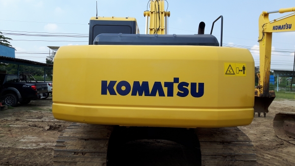 KOMATSU  PC200-7  ใช้งาน2200ช.ม.