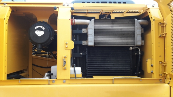 KOMATSU  PC200-7  ใช้งาน2200ช.ม.