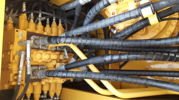 KOMATSU  PC200-7  ใช้งาน2200ช.ม.