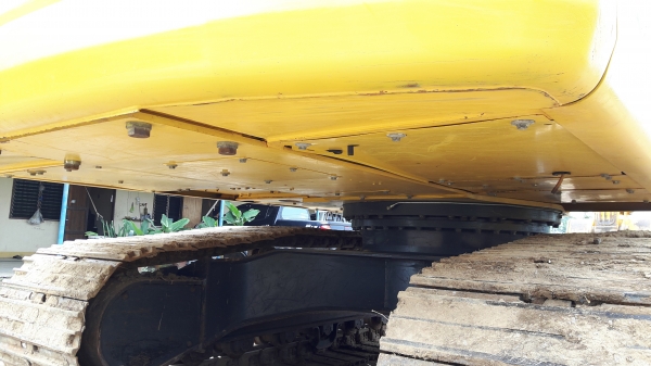 KOMATSU  PC200-7  ใช้งาน2200ช.ม.