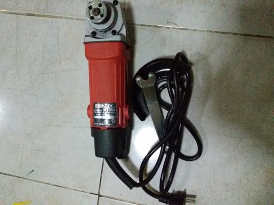 หินเจียรไฟฟ้า Maktec 4''