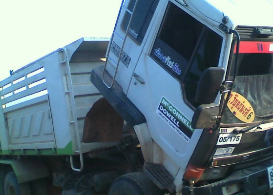 ขาย 950,000บ สิบล้อ มิตซู ไอ้หลง FN527 TF-61&times;&times;-220โบว์ ช่วงล่างเบรคเกียร์ใหญ่10สปีส ดั้มสามมิต มีระบบลากจูง สภาพดีสวยจัดพร้อมใช้ ทะเบียนพร้อมโอน