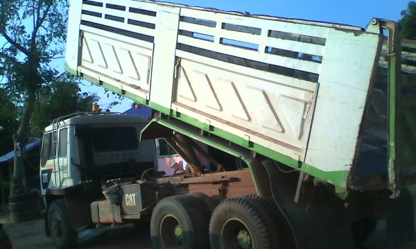 ขาย 950,000บ สิบล้อ มิตซู ไอ้หลง FN527 TF-61&times;&times;-220โบว์ ช่วงล่างเบรคเกียร์ใหญ่10สปีส ดั้มสามมิต มีระบบลากจูง สภาพดีสวยจัดพร้อมใช้ ทะเบียนพร้อมโอน